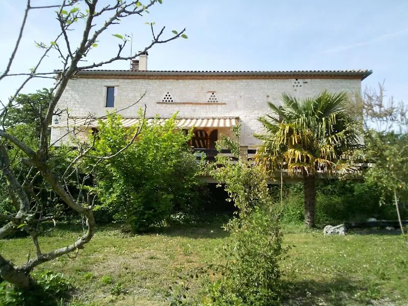 Chambre D'Hotes L'Hermione Bed & Breakfast Villeneuve-sur-Vere France
