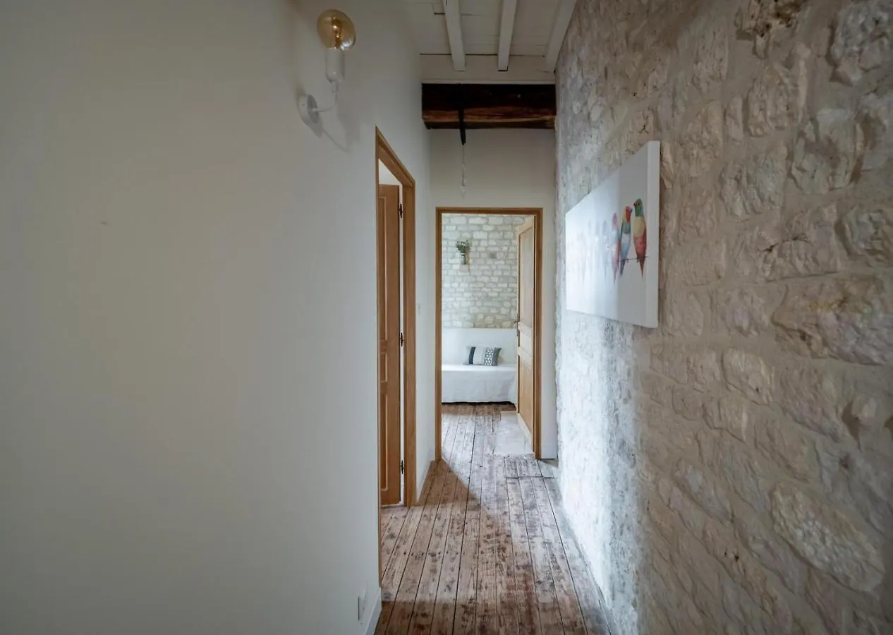 Chambre D'Hotes L'Hermione Bed & Breakfast Villeneuve-sur-Vere 0*,