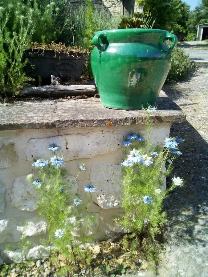 Chambre D'Hotes L'Hermione Bed & Breakfast Villeneuve-sur-Vere