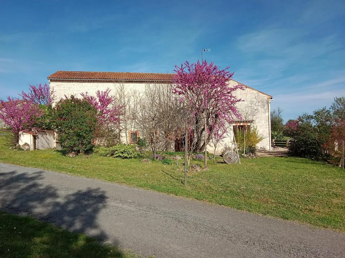 Chambre D'Hotes L'Hermione Bed & Breakfast Villeneuve-sur-Vere